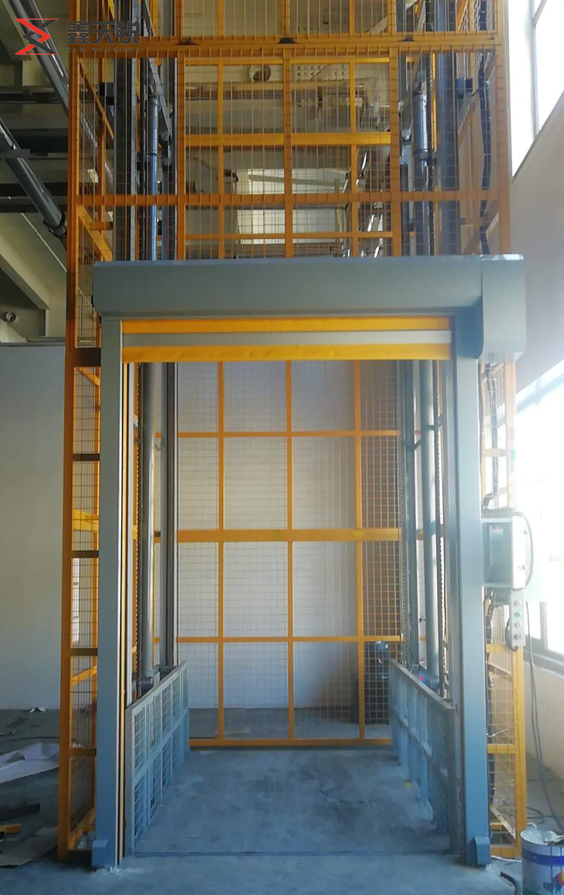 鹤壁外带防护门液压货梯